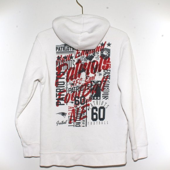 Boy's NE Patriots Sweatshirt. Excellent Condition. - Picture 2 of 3